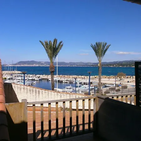 La Les Pins 2* Saint-Cyr-sur-Mer