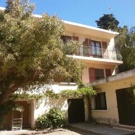 La Les Pins 2*