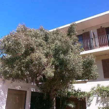 La Les Pins Saint-Cyr-sur-Mer