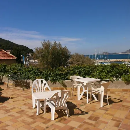 Hotel La Les Pins